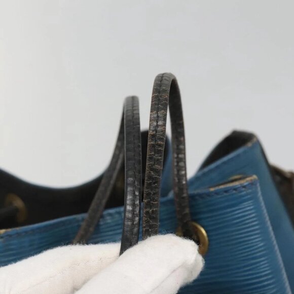 LOUIS VUITTON Epi Petit Noe Shoulder Bag Bicolor Black Blue M44152 Auth 116467 - Picture 11 of 15